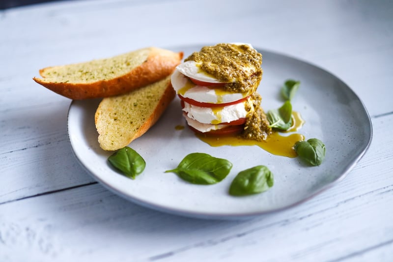 Caprese Salad Bites